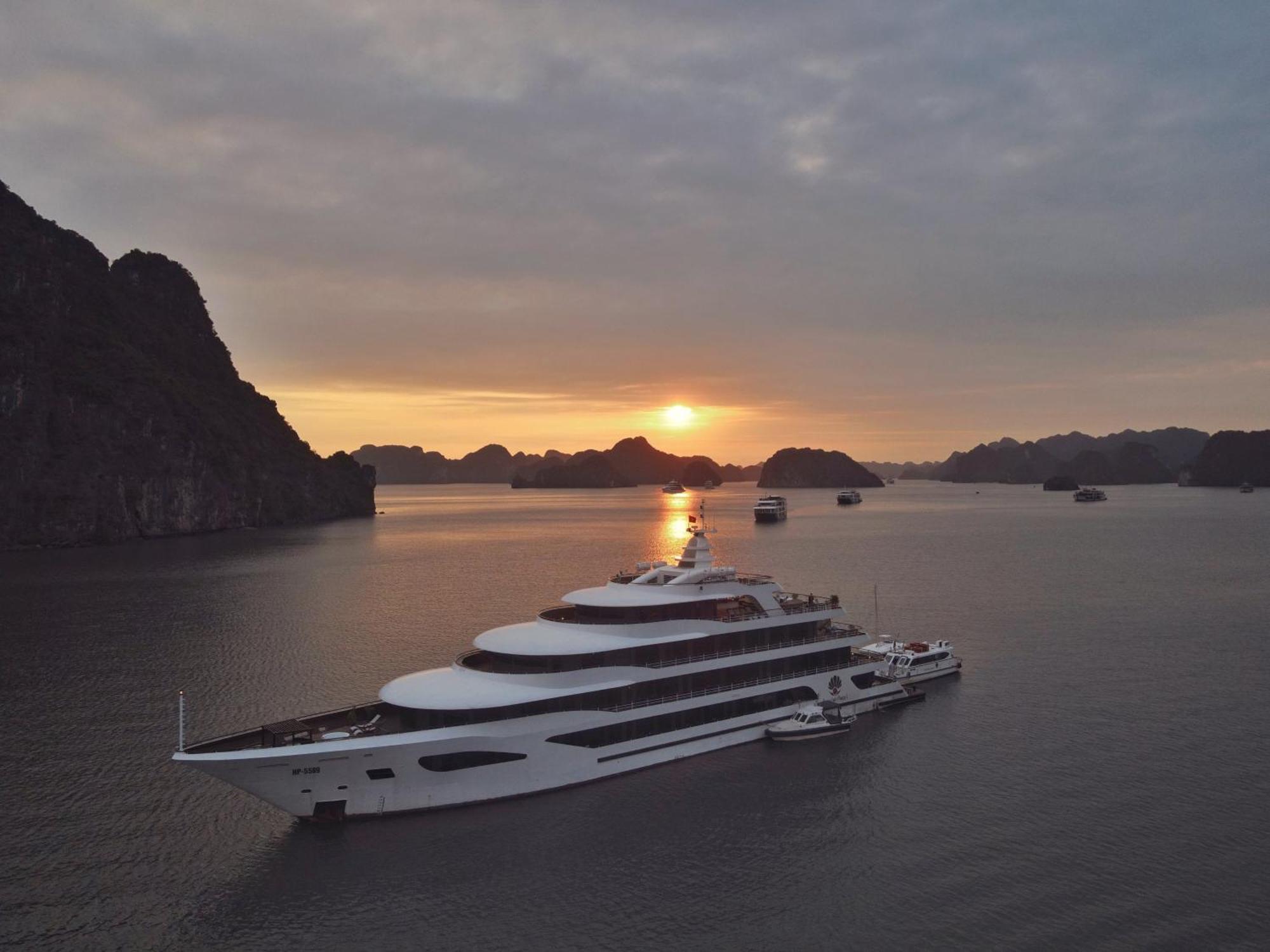 Hotel Scarlet Pearl Cruises - Wonder On Lan Ha Bay Ha Long Exteriér fotografie