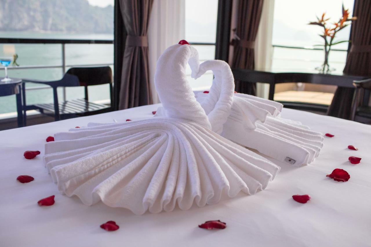 Hotel Scarlet Pearl Cruises - Wonder On Lan Ha Bay Ha Long Exteriér fotografie
